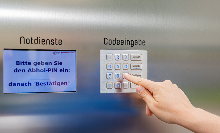 Abholautomat Apotheke Friedberg Code-Eingabe